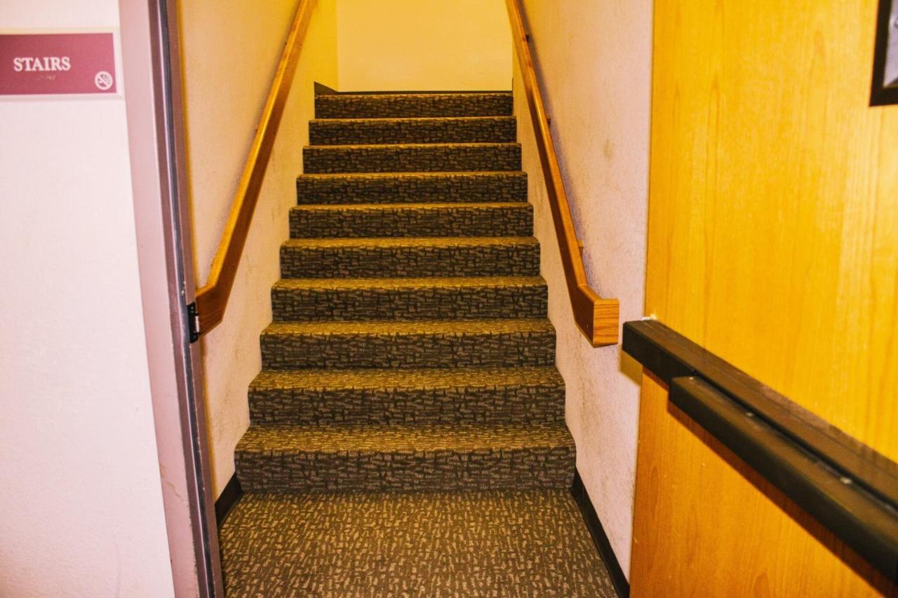 Americas Best Value Inn-Fredonia Экстерьер фото